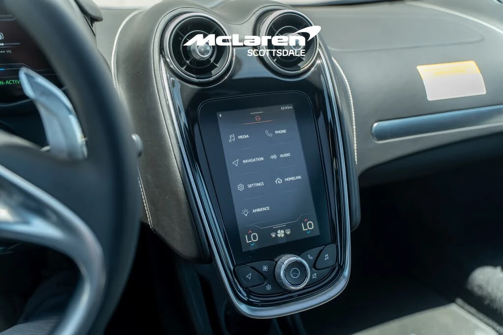 2026 McLaren GT - Image 15 of 30