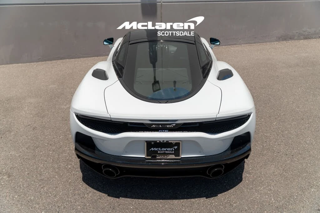 2026 McLaren GT - Image 24 of 30