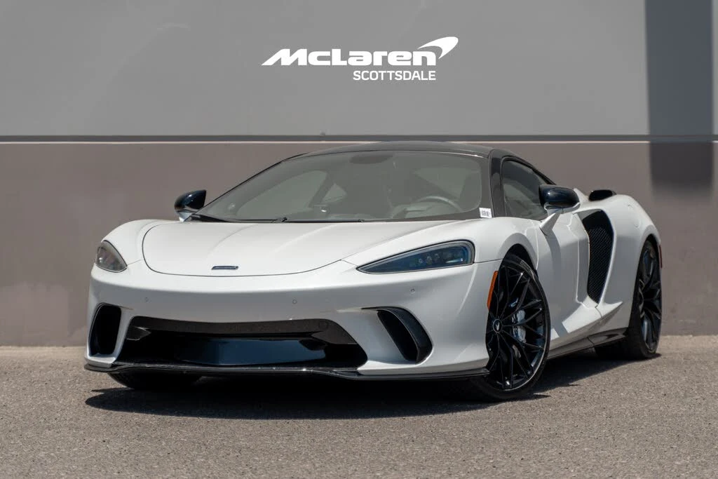 2026 McLaren GT - Image 2 of 30