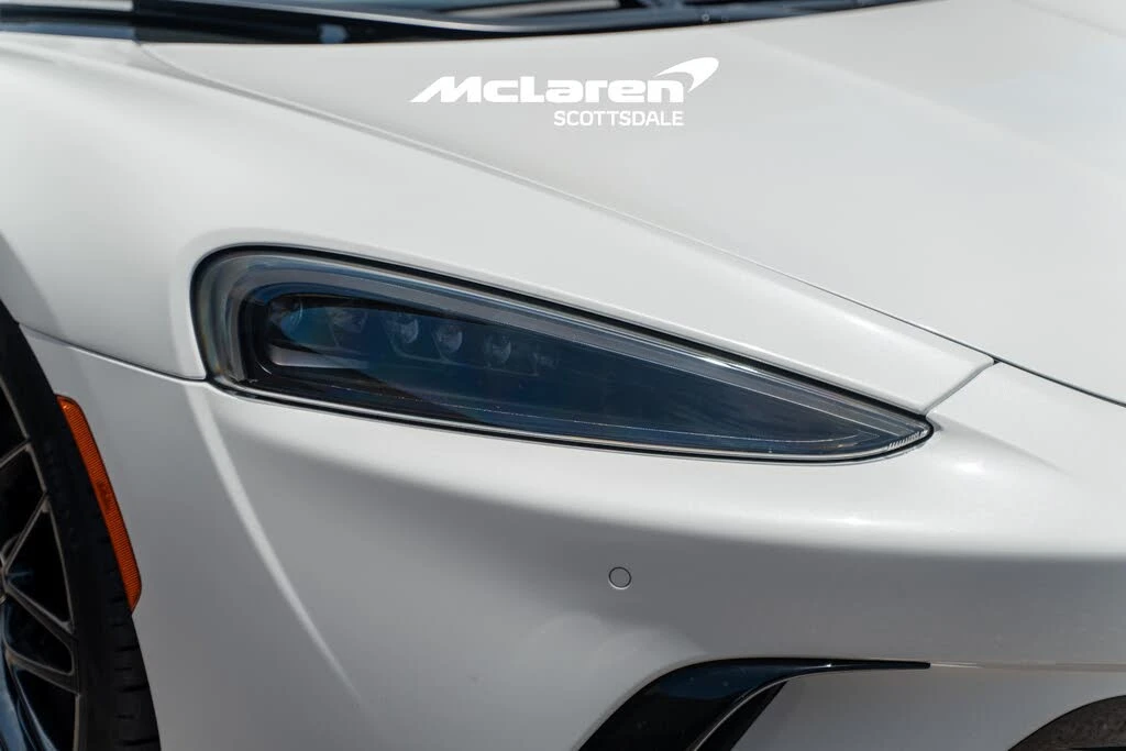2026 McLaren GT - Image 18 of 30
