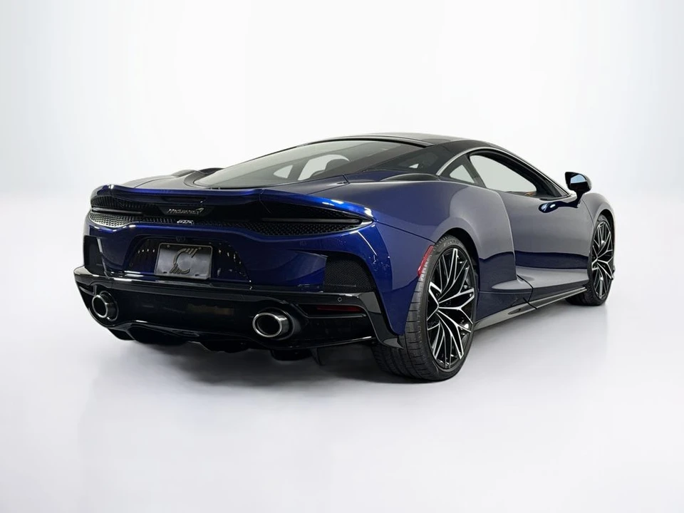 2026 McLaren GT - Image 5 of 31