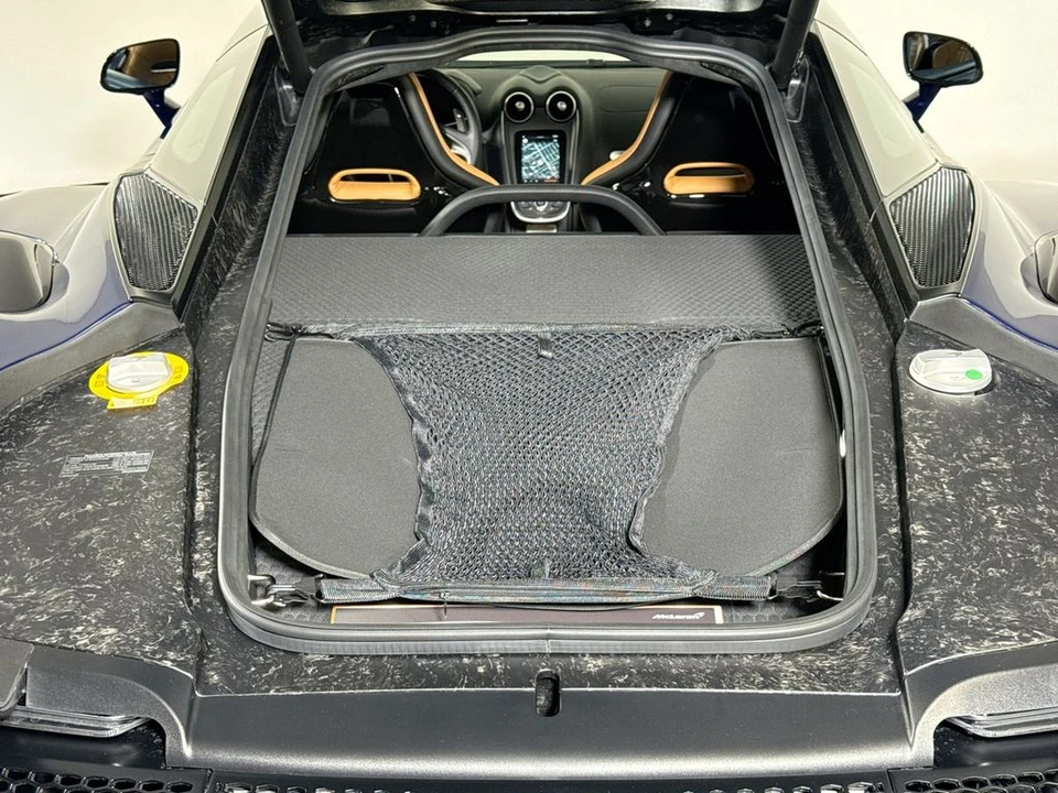 2026 McLaren GT - Image 29 of 31