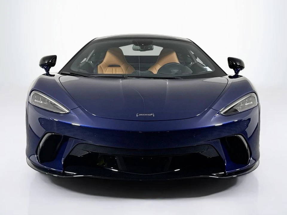 2026 McLaren GT - Image 8 of 31