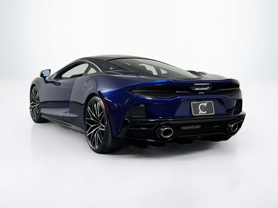 2026 McLaren GT - Image 3 of 31