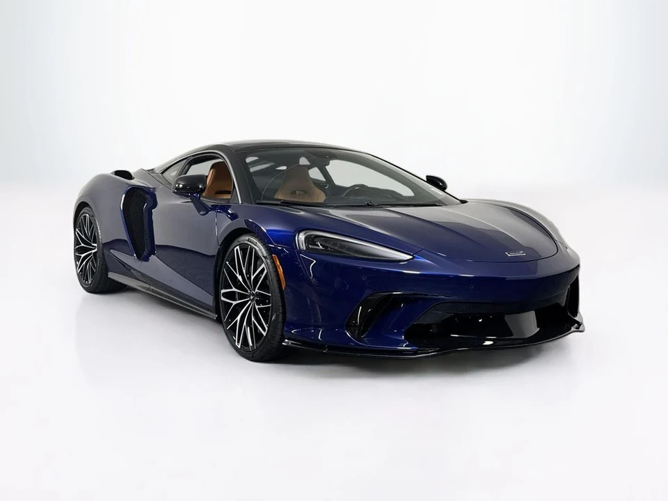 2026 McLaren GT - Image 7 of 31