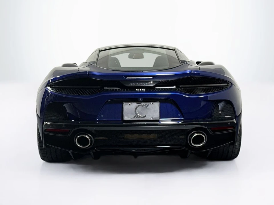 2026 McLaren GT - Image 4 of 31