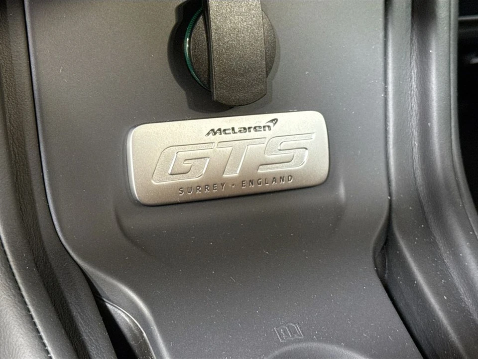 2026 McLaren GT - Image 25 of 31