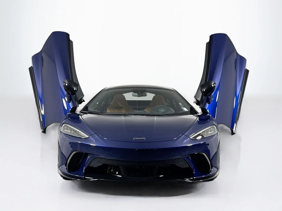 2026 McLaren GT - Image 27 of 31