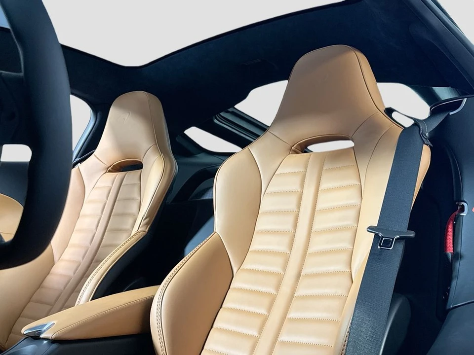 2026 McLaren GT - Image 16 of 31