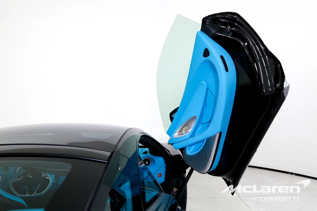 2026 McLaren GT - Image 18 of 31