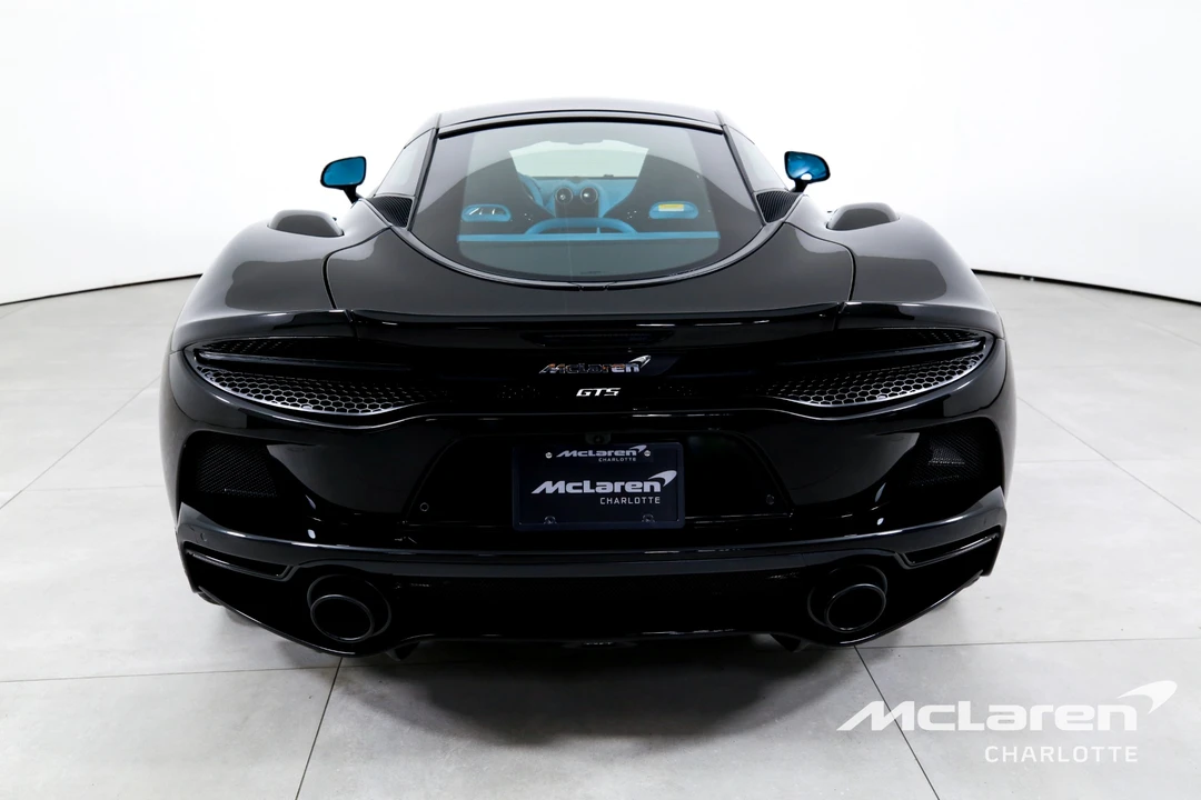 2026 McLaren GT - Image 8 of 31