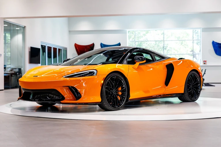 2026 McLaren GT - Image 5 of 6