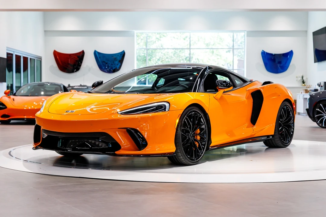 2026 McLaren GT - Image 2 of 6
