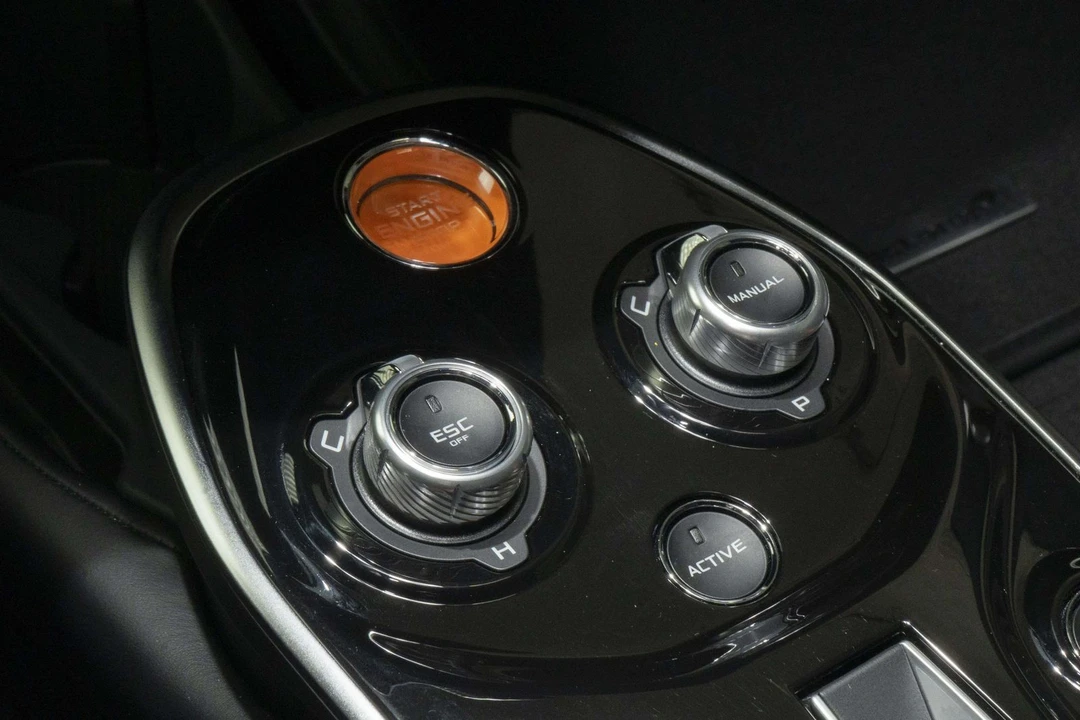2026 McLaren GT - Image 28 of 31