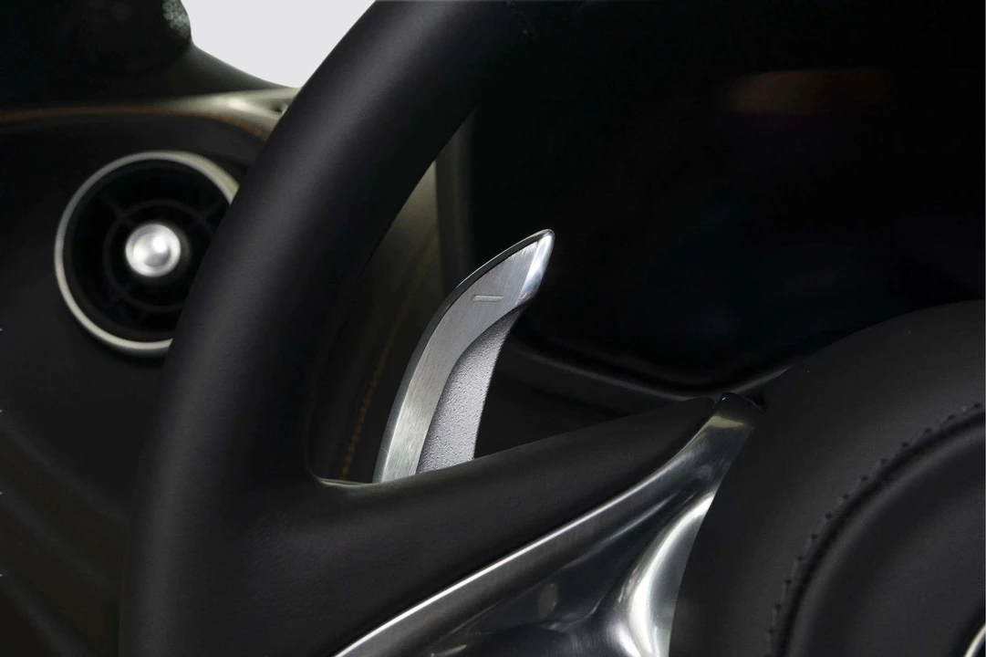 2026 McLaren GT - Image 21 of 31