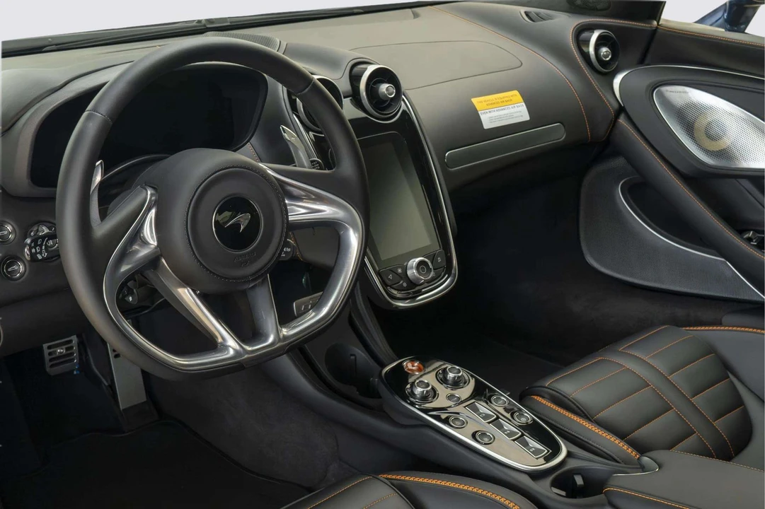 2026 McLaren GT - Image 19 of 31