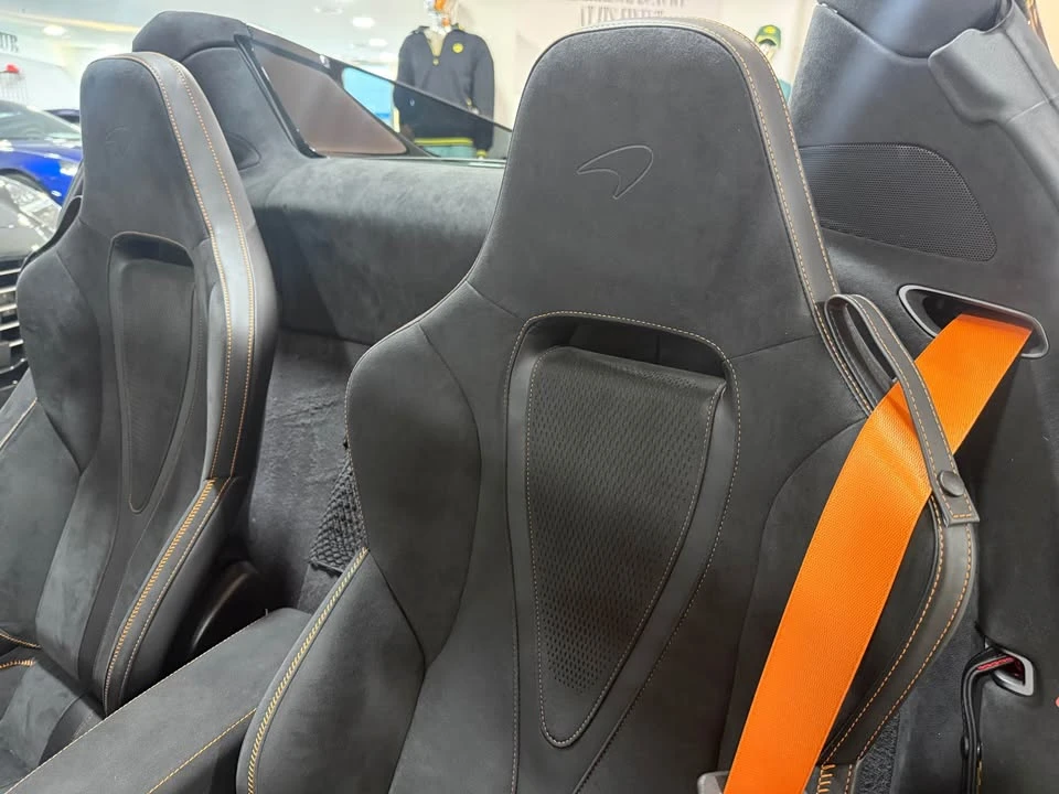 2026 McLaren 750S - Image 9 of 14