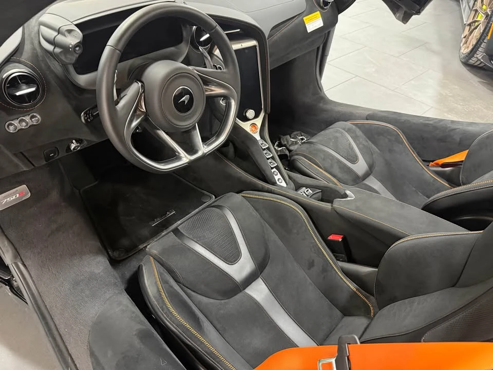 2026 McLaren 750S - Image 6 of 14