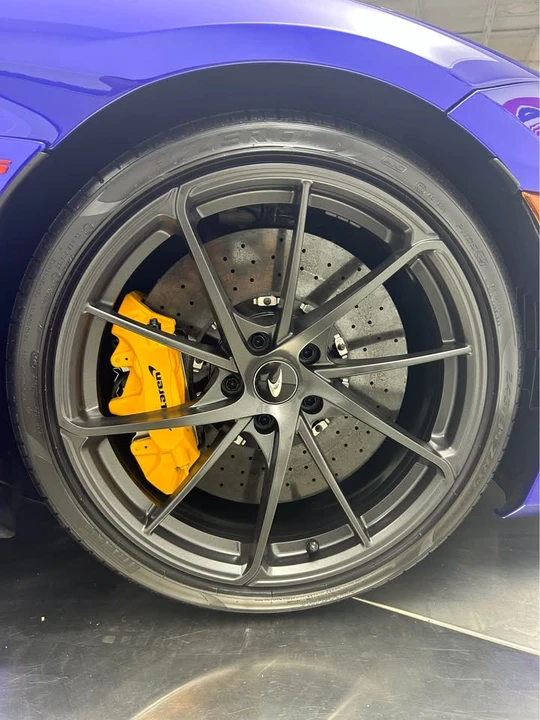 2026 McLaren 750S Spider - Image 18 of 19