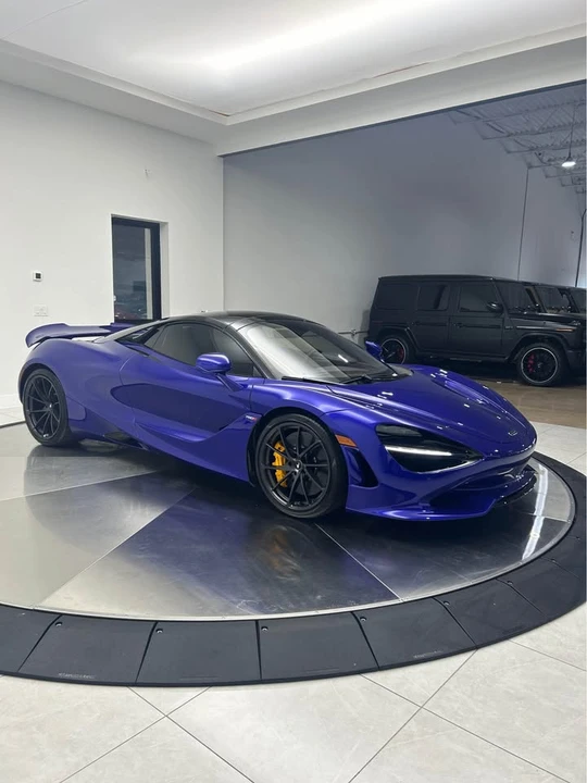 2026 McLaren 750S Spider - Image 11 of 19