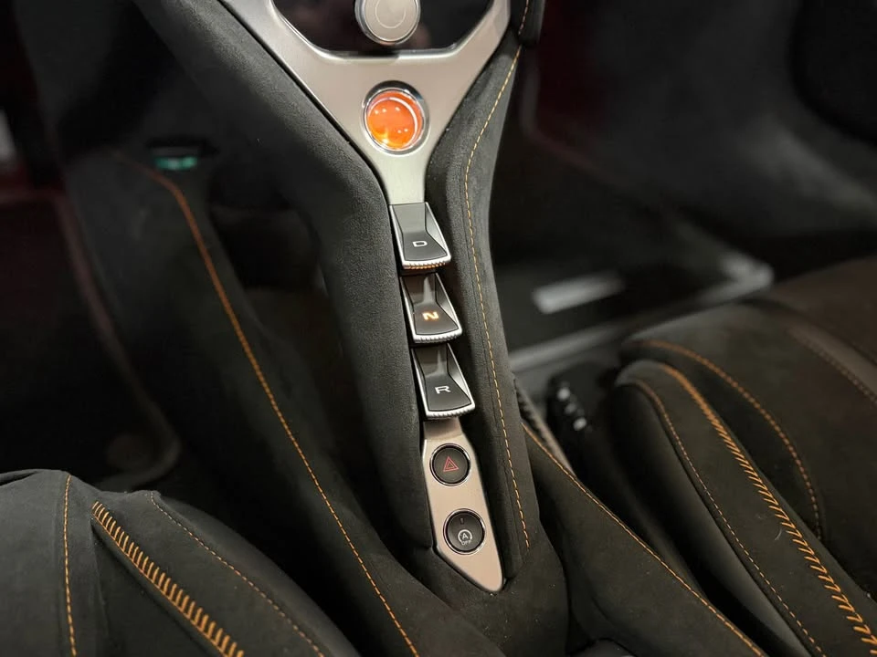 2026 McLaren 750S - Image 11 of 13