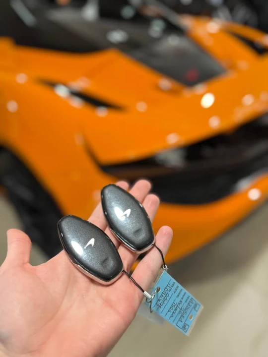 2026 McLaren 750S - Image 12 of 13