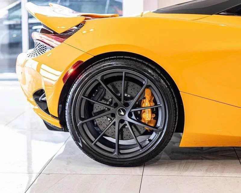 2026 McLaren 750S - Image 10 of 20
