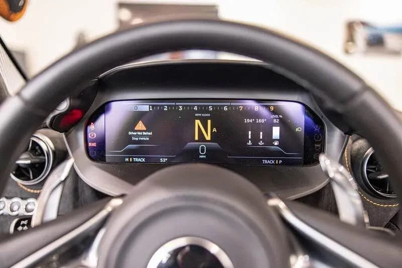2026 McLaren 750S - Image 17 of 20