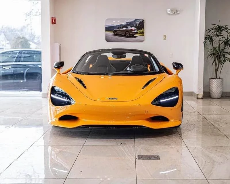 2026 McLaren 750S - Image 2 of 20