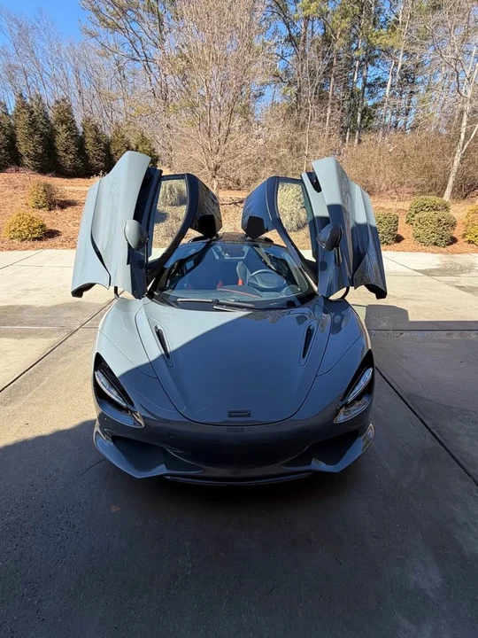 2026 McLaren 750S Coupe - Image 3 of 13