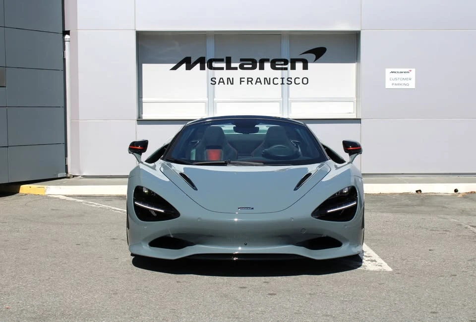 2026 McLaren 750S Spider - Image 3 of 20