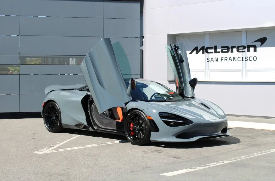 2026 McLaren 750S Spider - Image 7 of 20