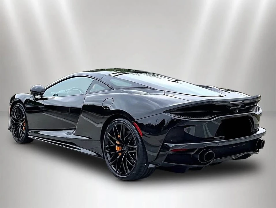 2026 McLaren GT - Image 3 of 13