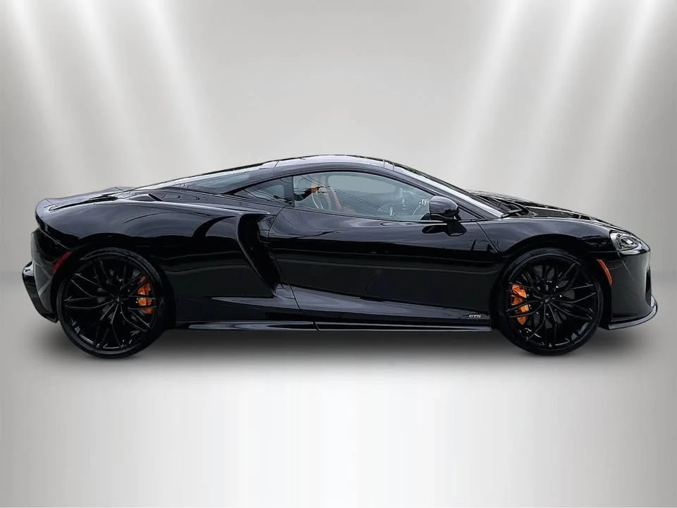 2026 McLaren GT - Image 9 of 13