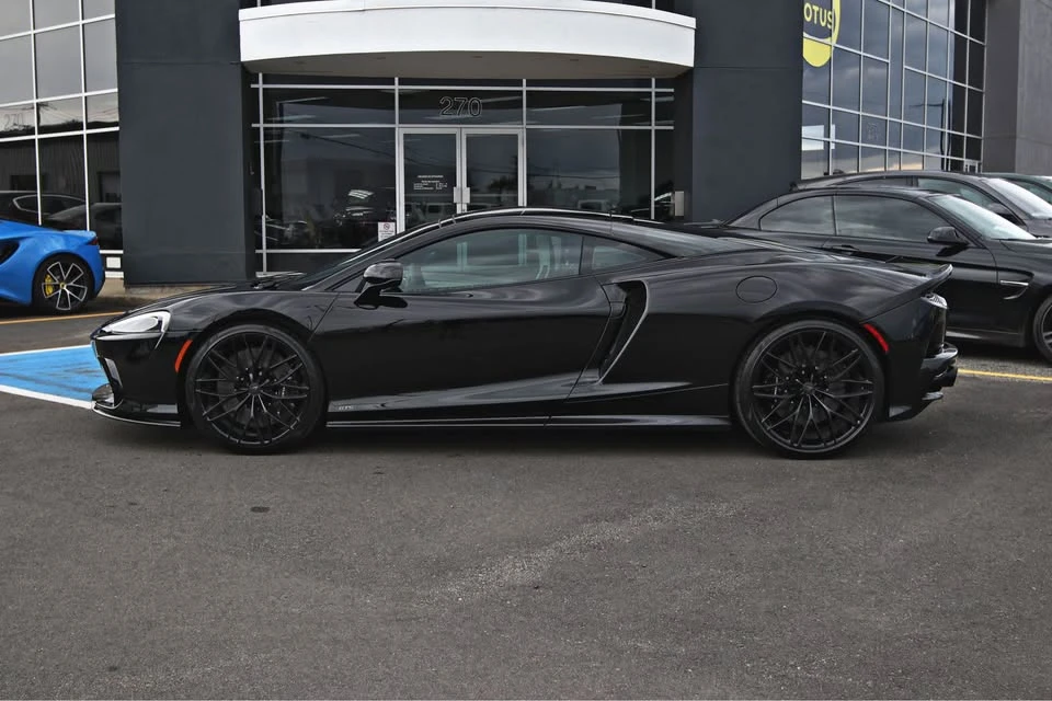 2026 McLaren GT - Image 6 of 15