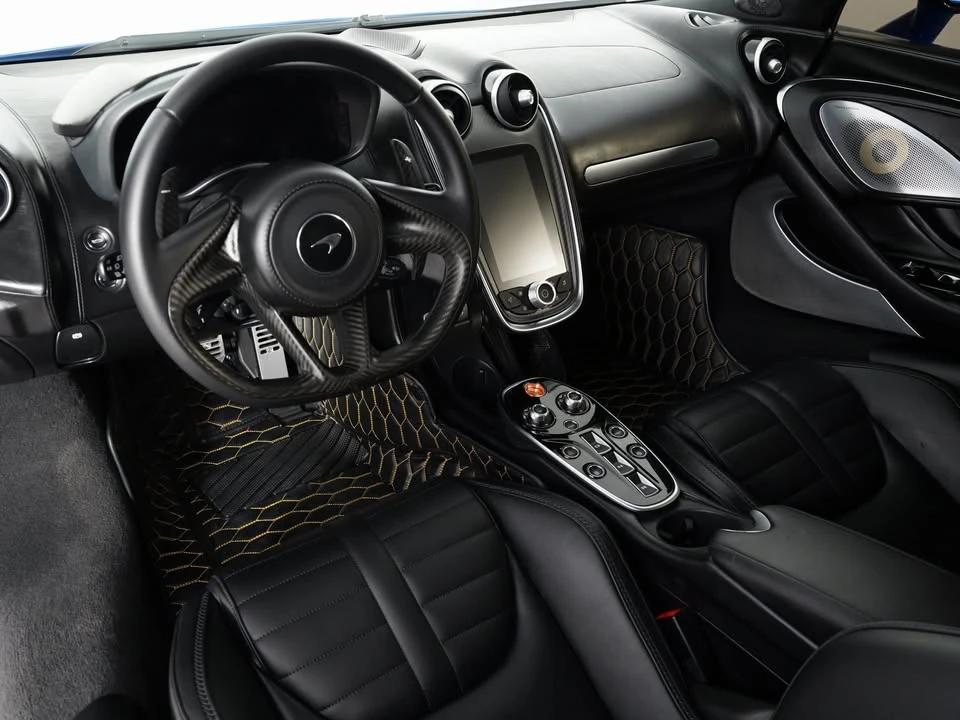 2026 McLaren GT - Image 5 of 6