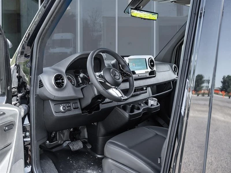 2026 Mercedes-Benz VS30 Sprinter - Image 8 of 9