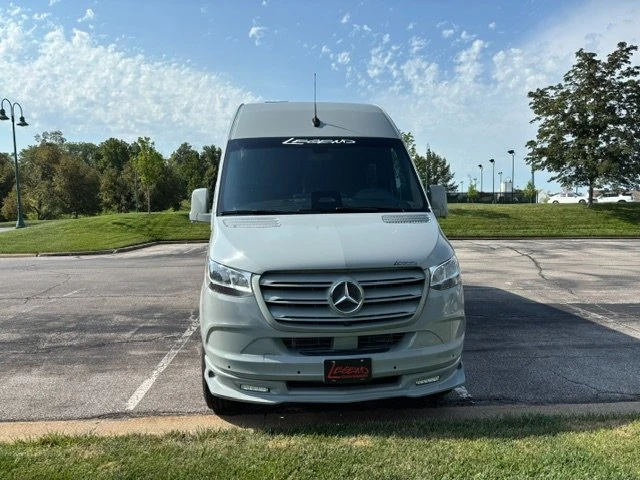 2026 Mercedes-Benz VS30 Sprinter - Image 2 of 20