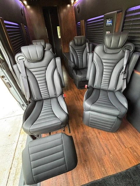 2026 Mercedes-Benz VS30 Sprinter - Image 9 of 20