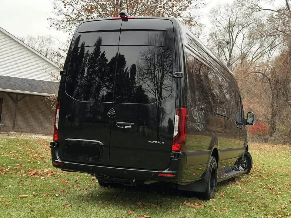 2026 Mercedes-Benz VS30 Sprinter - Image 8 of 11