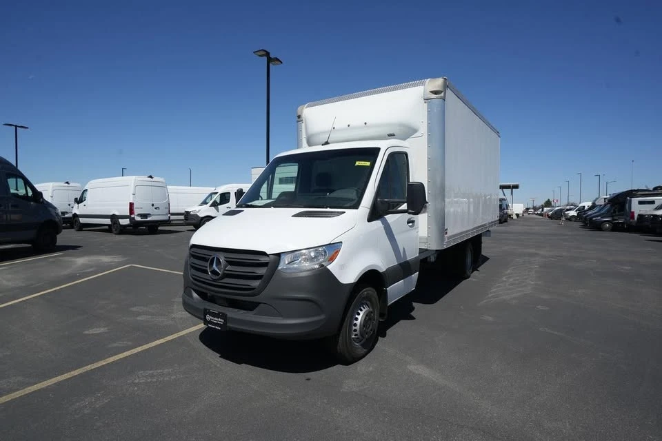 2026 Mercedes-Benz VS30 Sprinter - Image 3 of 13