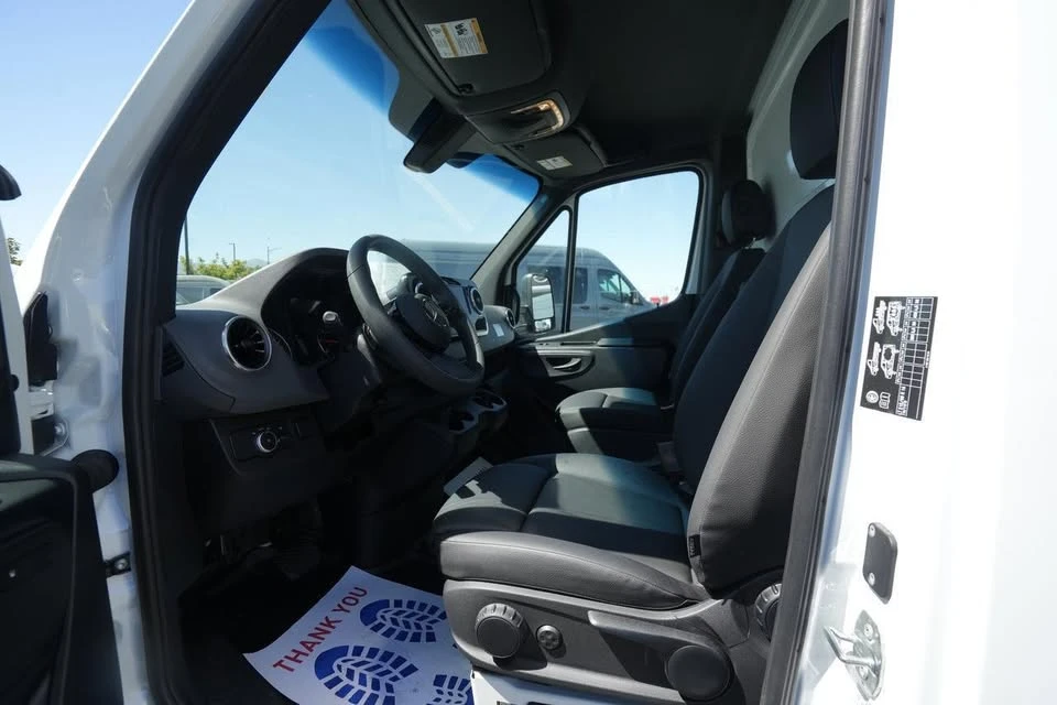 2026 Mercedes-Benz VS30 Sprinter - Image 5 of 13