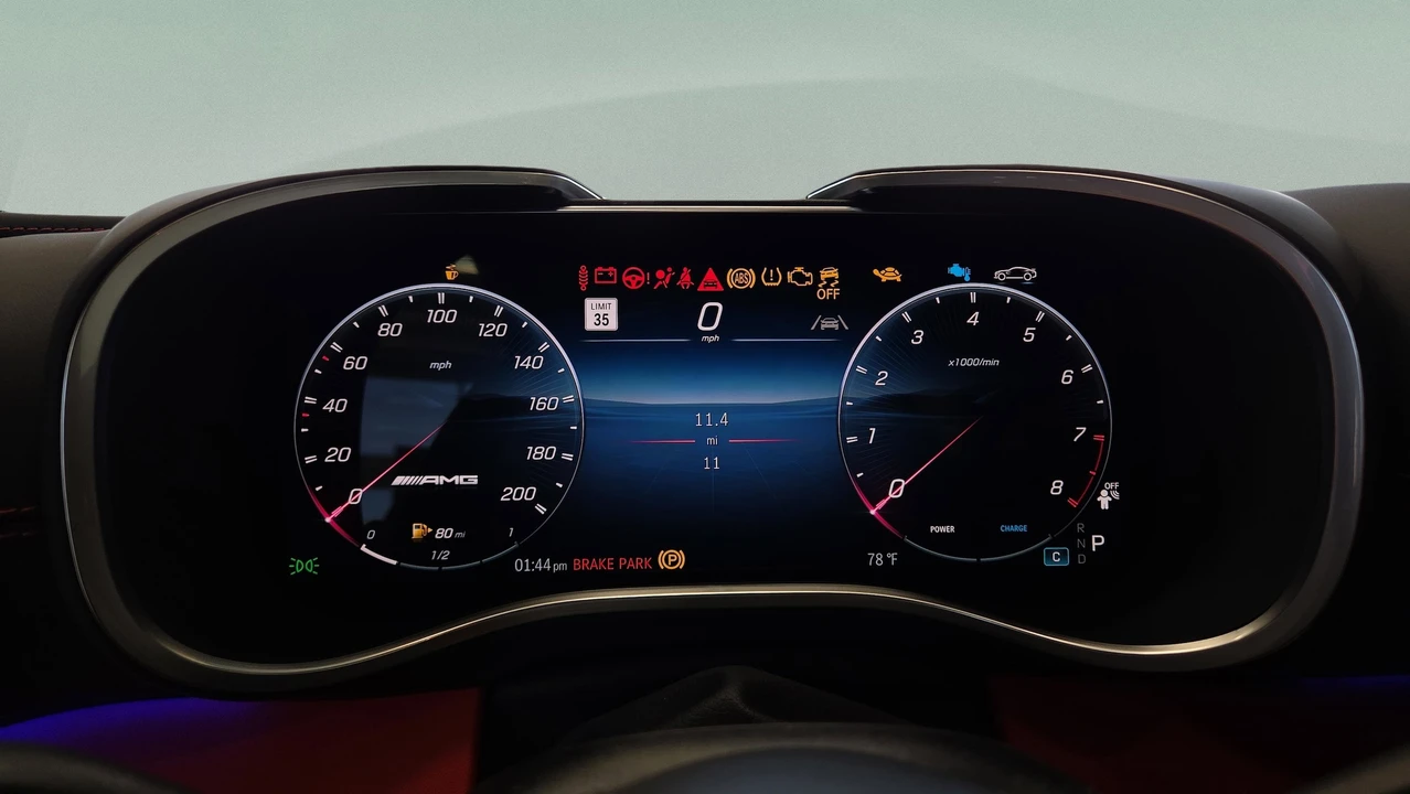 2026 Mercedes-Benz AMG GT - Image 24 of 31
