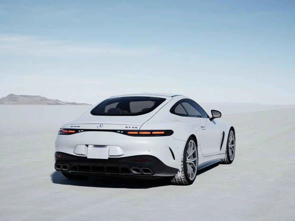 2026 Mercedes-Benz C192 AMG GT 55 & GT 63 AMG - Image 24 of 31