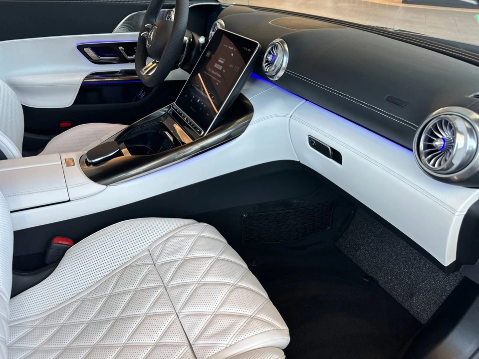2026 Mercedes-Benz C192 AMG GT 55 & GT 63 AMG - Image 15 of 31