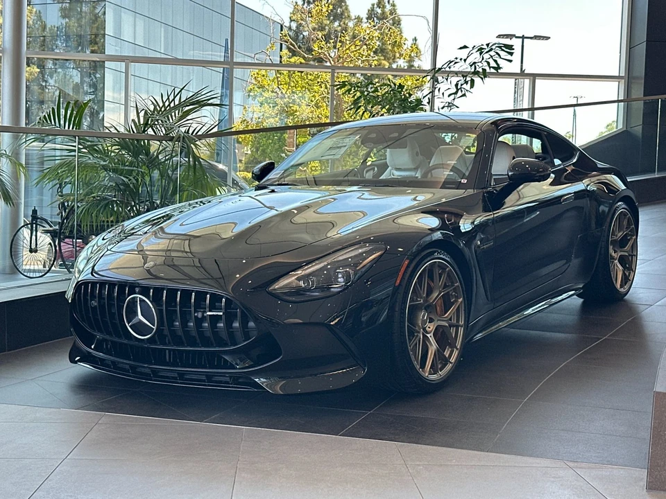2026 Mercedes-Benz C192 AMG GT 55 & GT 63 AMG - Image 7 of 31