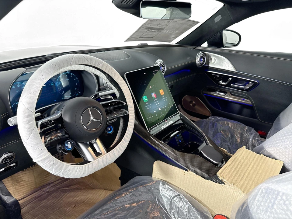 2026 Mercedes-Benz AMG GT - Image 26 of 31