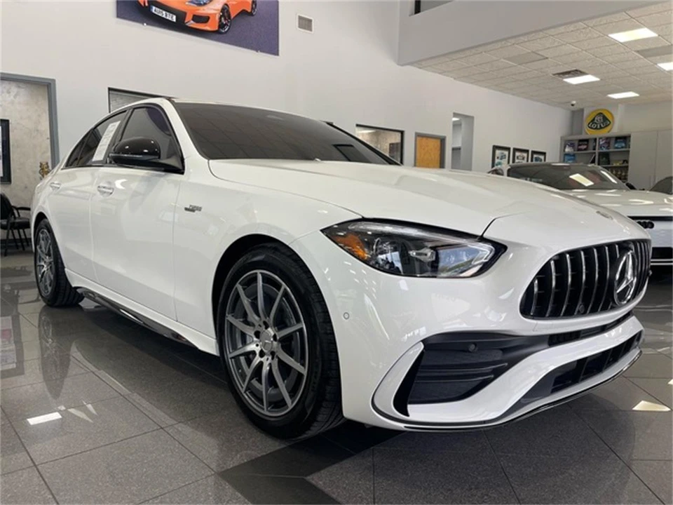 2026 Mercedes-Benz AMG GT - Image 7 of 31