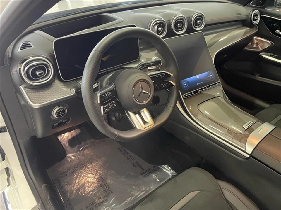 2026 Mercedes-Benz AMG GT - Image 27 of 31