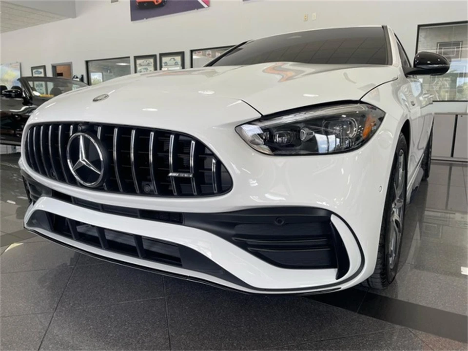 2026 Mercedes-Benz AMG GT - Image 11 of 31